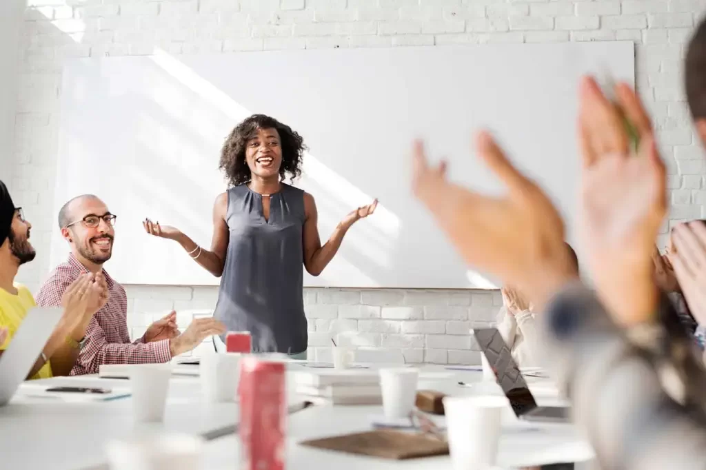 Mulheres no Mercado de Trabalho: Desafios e Conquistas